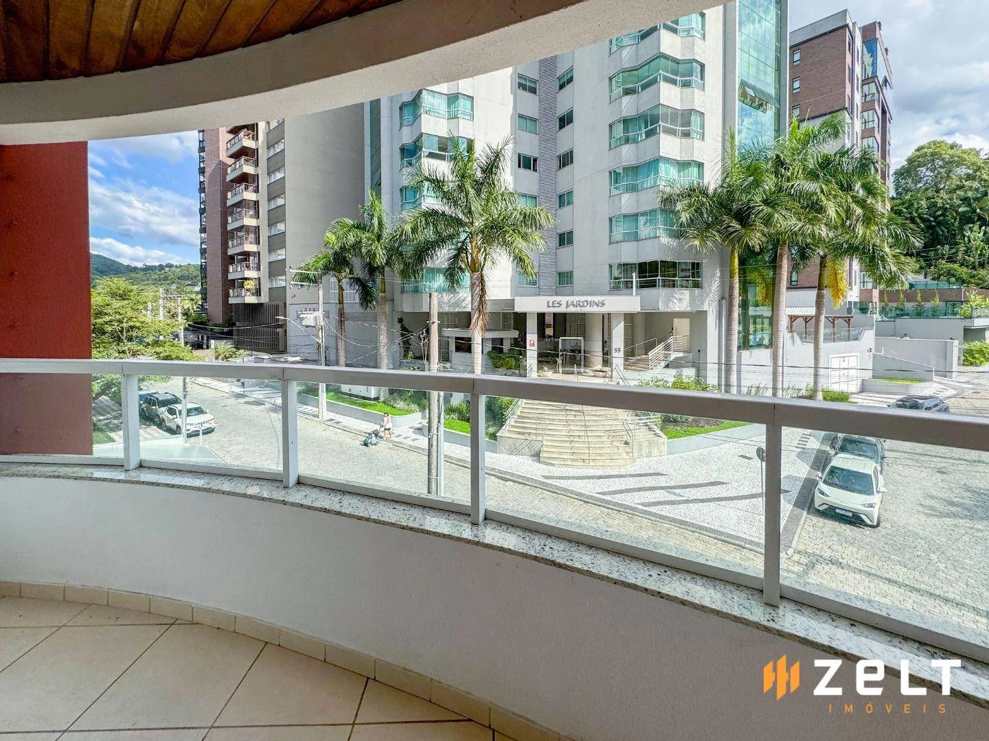 Apartamento Mobiliado 1 Dormitório e 1 Vaga, à Venda no Bairro Jardim Blumenau, Blumenau-SC — foto 3