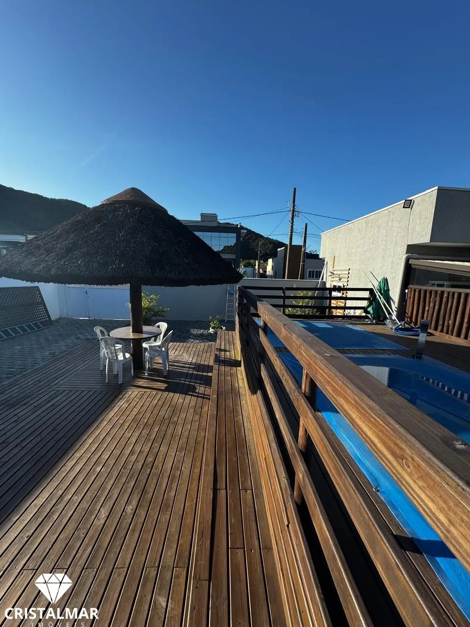 Casa de condomínio com 6 quartos e piscina - foto 1