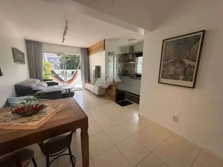 Cobertura com 2 Quartos e 2 banheiros para Alugar — foto 2