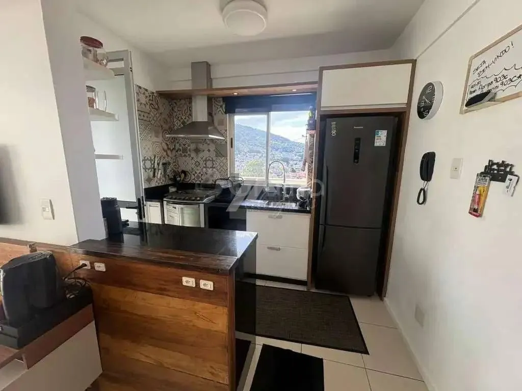 Cobertura com 2 Quartos e 2 banheiros para Alugar — foto 4