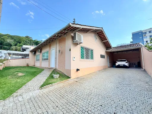 Casa plana no Centro - foto 1