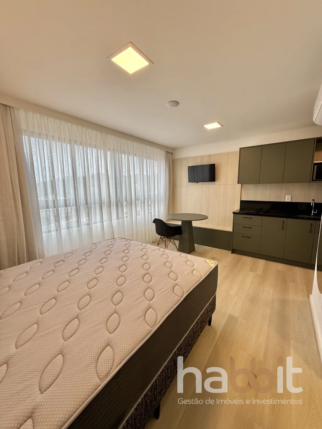 Loft novo de Alto Padrão ao lado da Vila Germânica, mobiliado e decorado com 1 vaga de garagem - foto 1