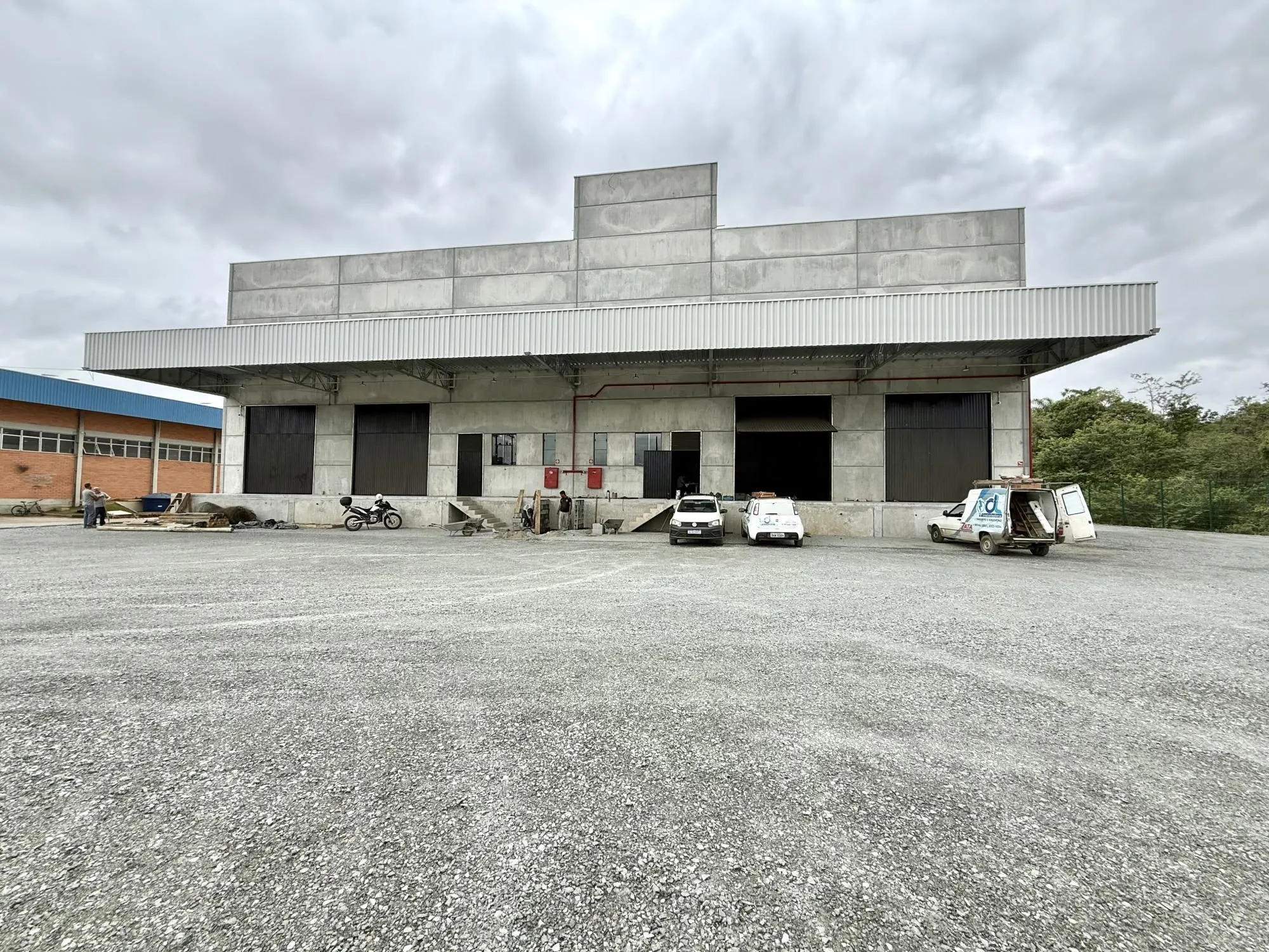 Galpão disponível para locação com aprox. 1.031,5 m2 no bairro Itoupavazinha, ap — foto 2