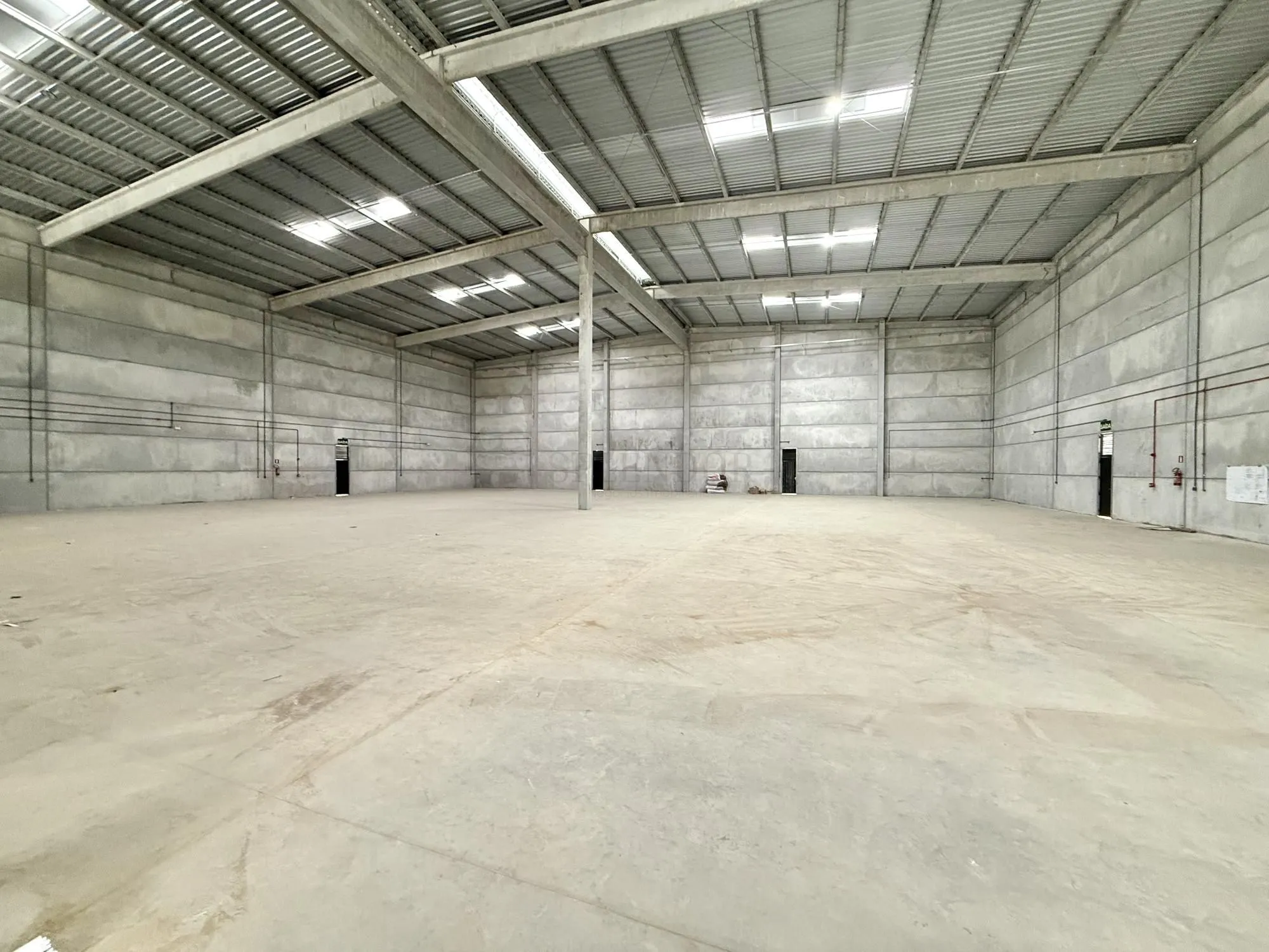 Galpão disponível para locação com aprox. 1.031,5 m2 no bairro Itoupavazinha, ap — foto 3