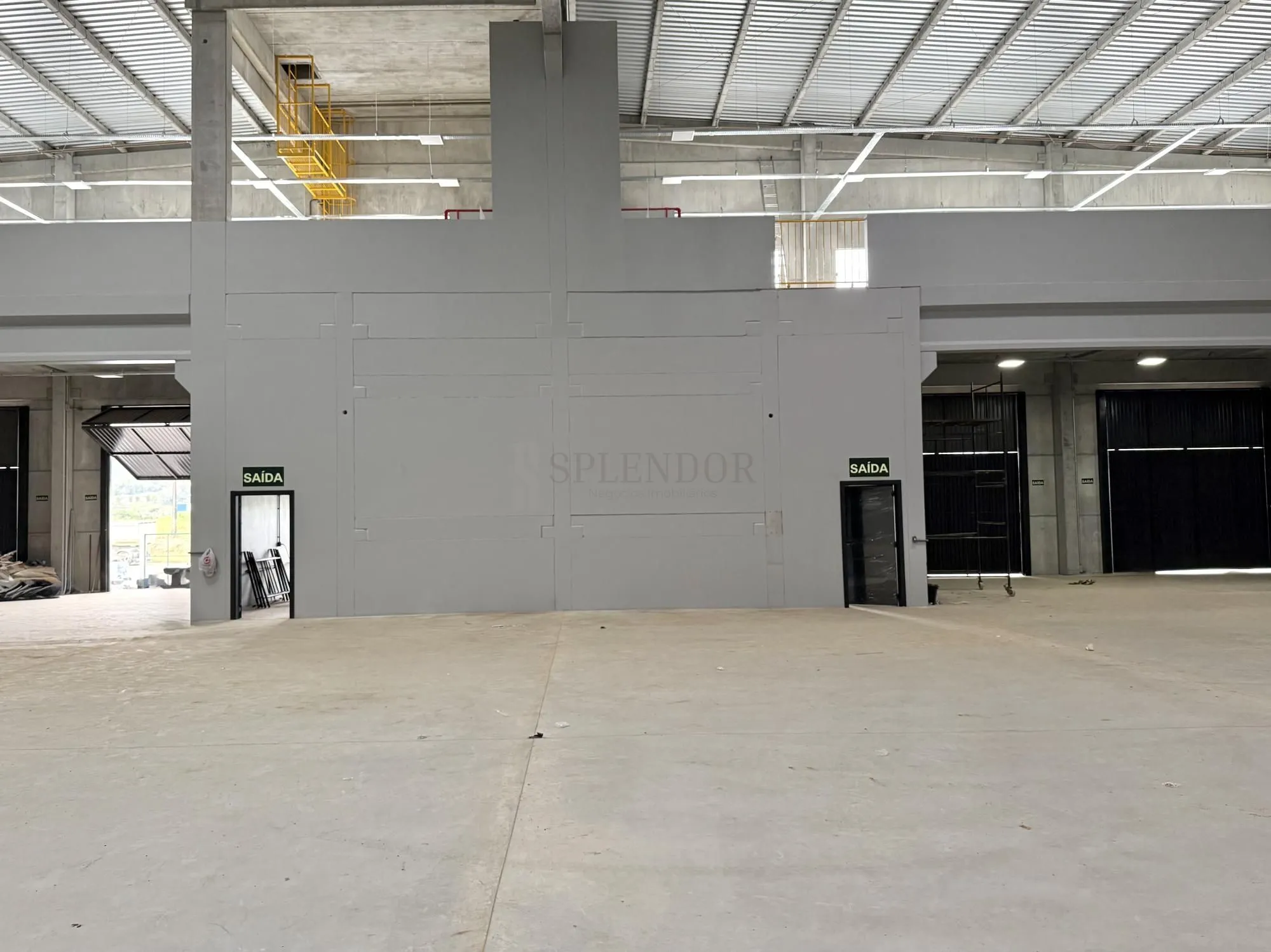 Galpão disponível para locação com aprox. 1.031,5 m2 no bairro Itoupavazinha, ap — foto 7