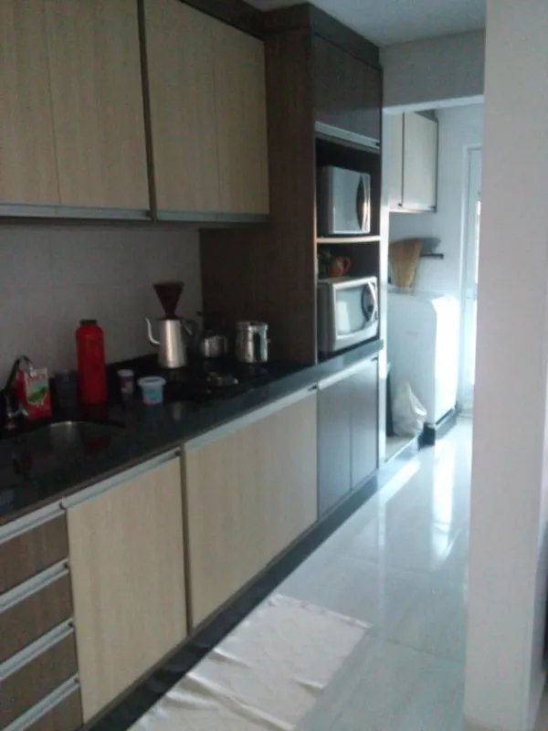 Apartamento no bairro das Nações. Com 02 vagas de garagens e sacada diferenciada. — foto 4