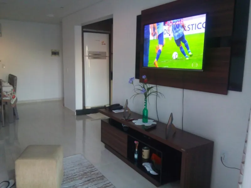 Apartamento no bairro das Nações. Com 02 vagas de garagens e sacada diferenciada. — foto 7