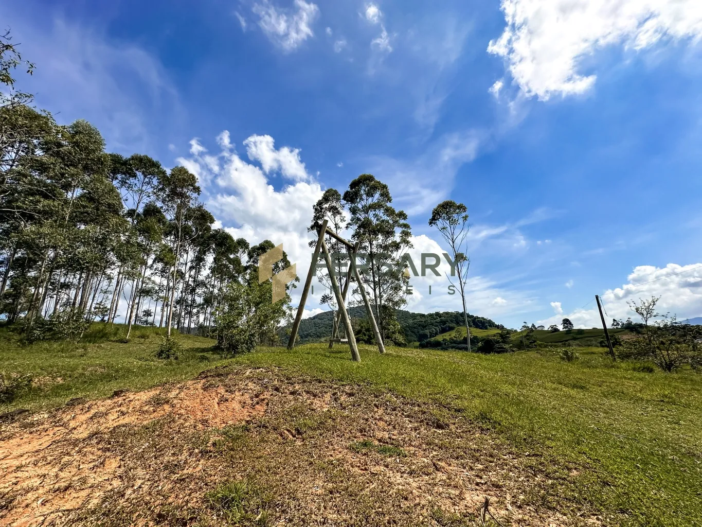 Sítio com 101.650,26m contendo Lagoas, Rancho e 02 Casas — foto 2