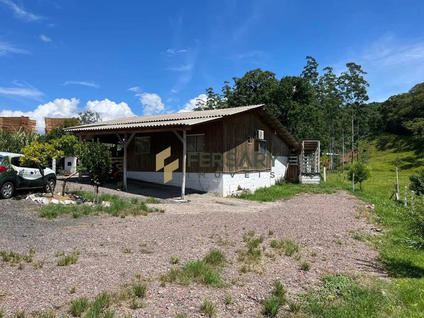 Sítio na cidade de Rodeio com frente para a BR 470! — foto 3