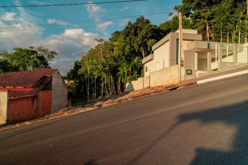 Amplo terreno medindo 717,60m, localizado no Bairro Ribeirão das Pedras, Indaial, SC — foto 3