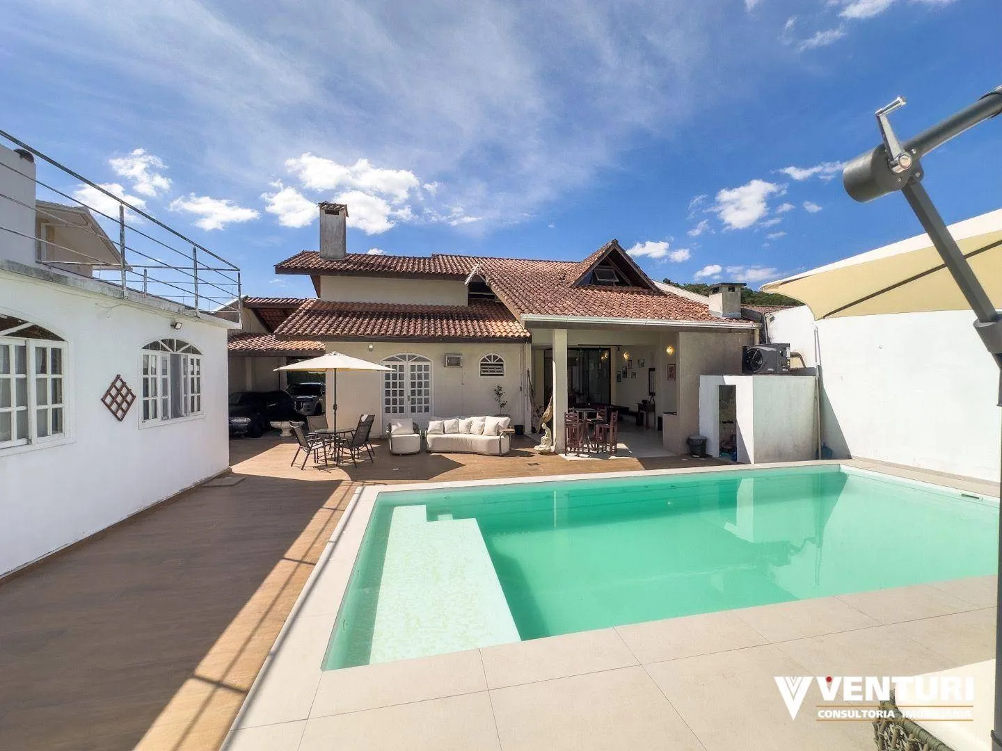 Casa com 4 dormitórios à venda, 212 m por R$ 990.000,00 - Velha Central - Blumenau/SC - foto 1
