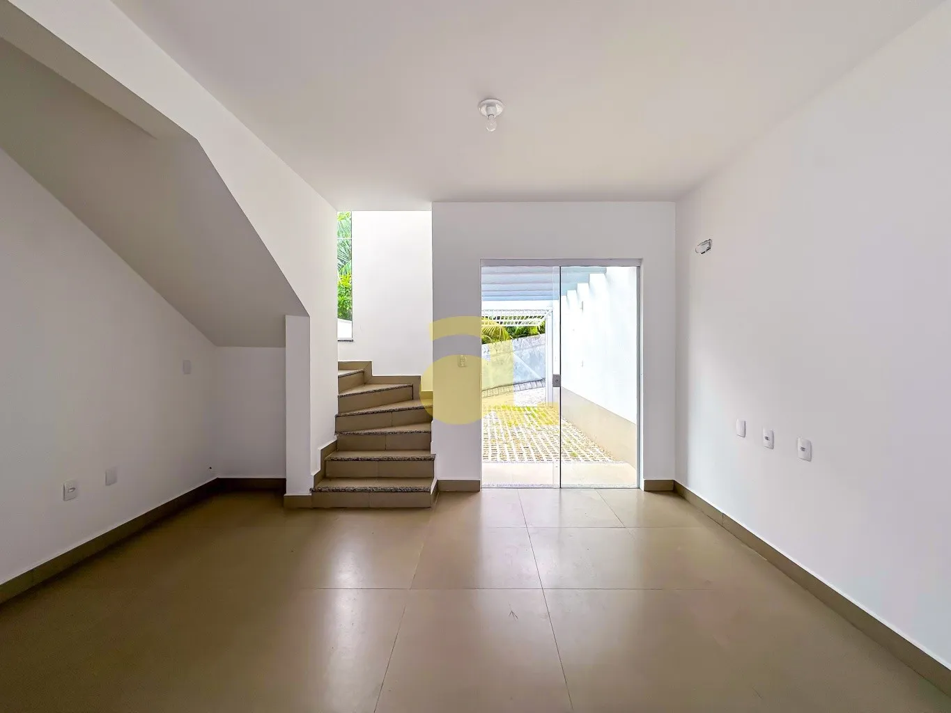 OTIMO SOBRADO, 2 QUARTOS, NA ESCOLA AGRÍCOLA , EM BLUMENAU, À VENDA — foto 6