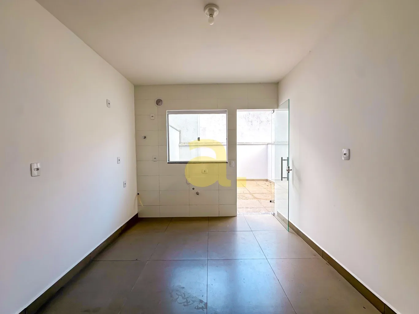 OTIMO SOBRADO, 2 QUARTOS, NA ESCOLA AGRÍCOLA , EM BLUMENAU, À VENDA — foto 7