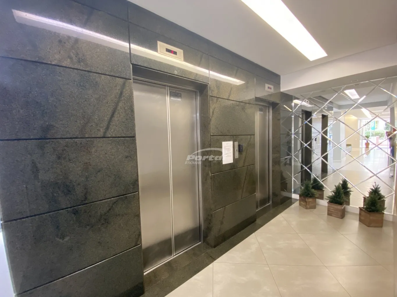 Sala comercial disponível para locação no Centro de Blumenau. — foto 3
