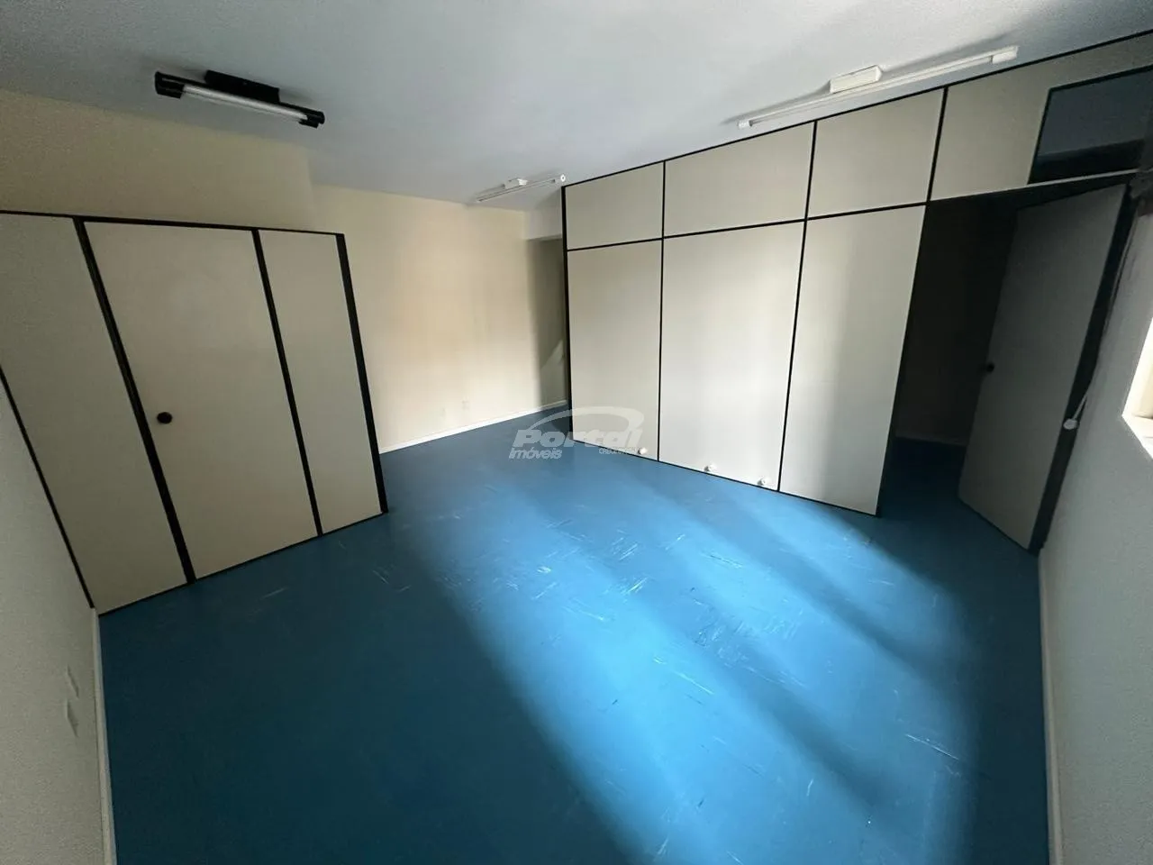Sala comercial disponível para locação no Centro de Blumenau. — foto 5