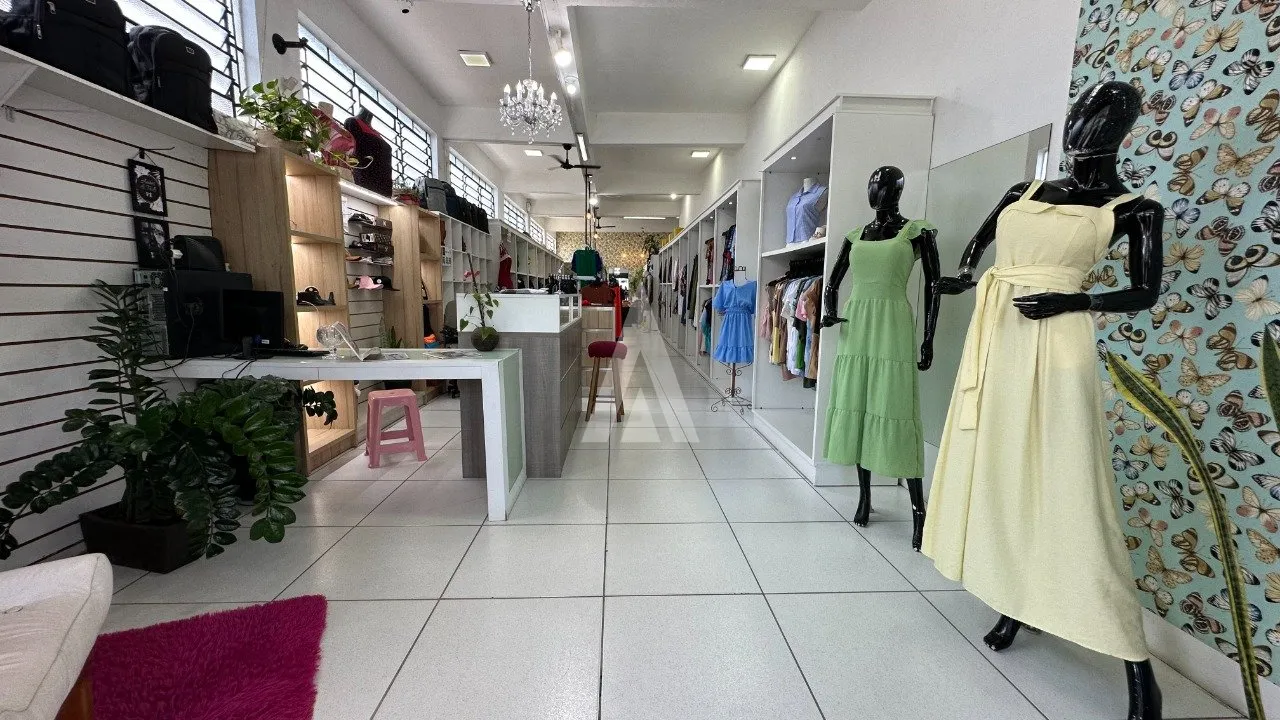 Prédio comercial com 733,65m² à venda no bairro Iririú em Joinville-SC por R$4000000. — foto 2