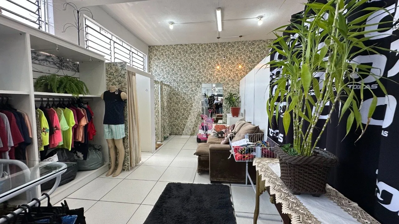 Prédio comercial com 733,65m² à venda no bairro Iririú em Joinville-SC por R$4000000. — foto 3