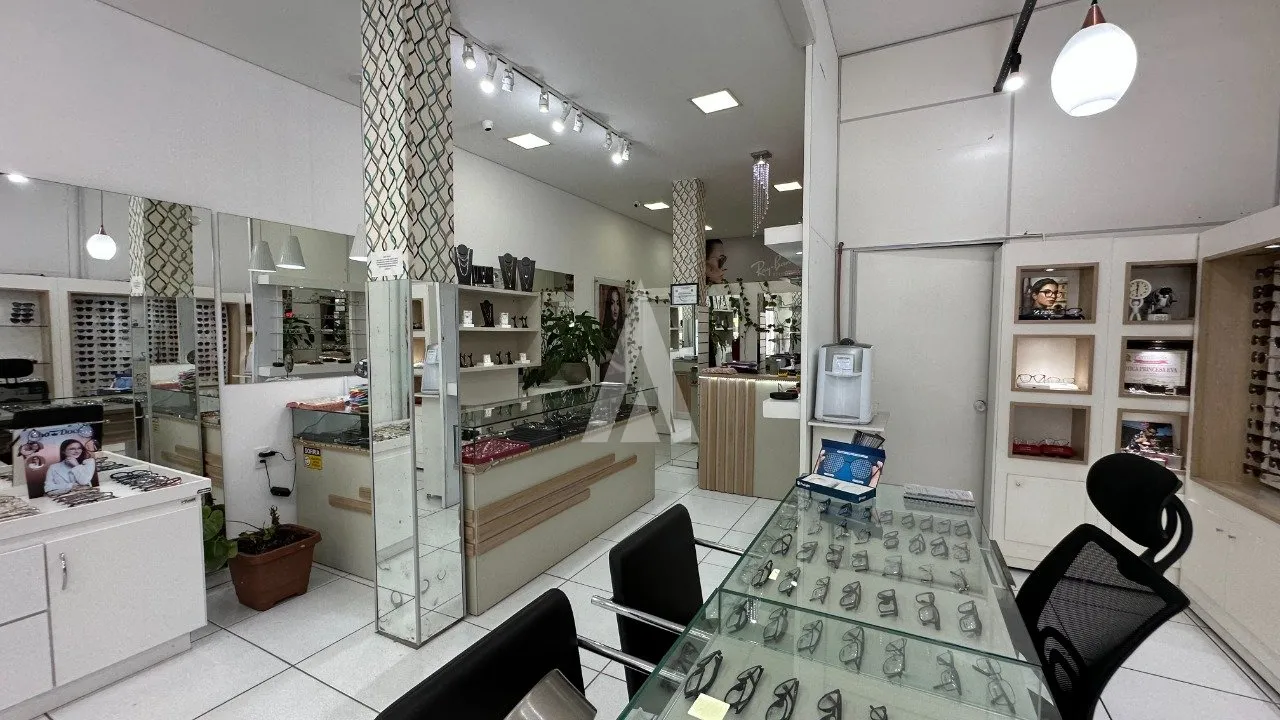 Prédio comercial com 733,65m² à venda no bairro Iririú em Joinville-SC por R$4000000. — foto 7