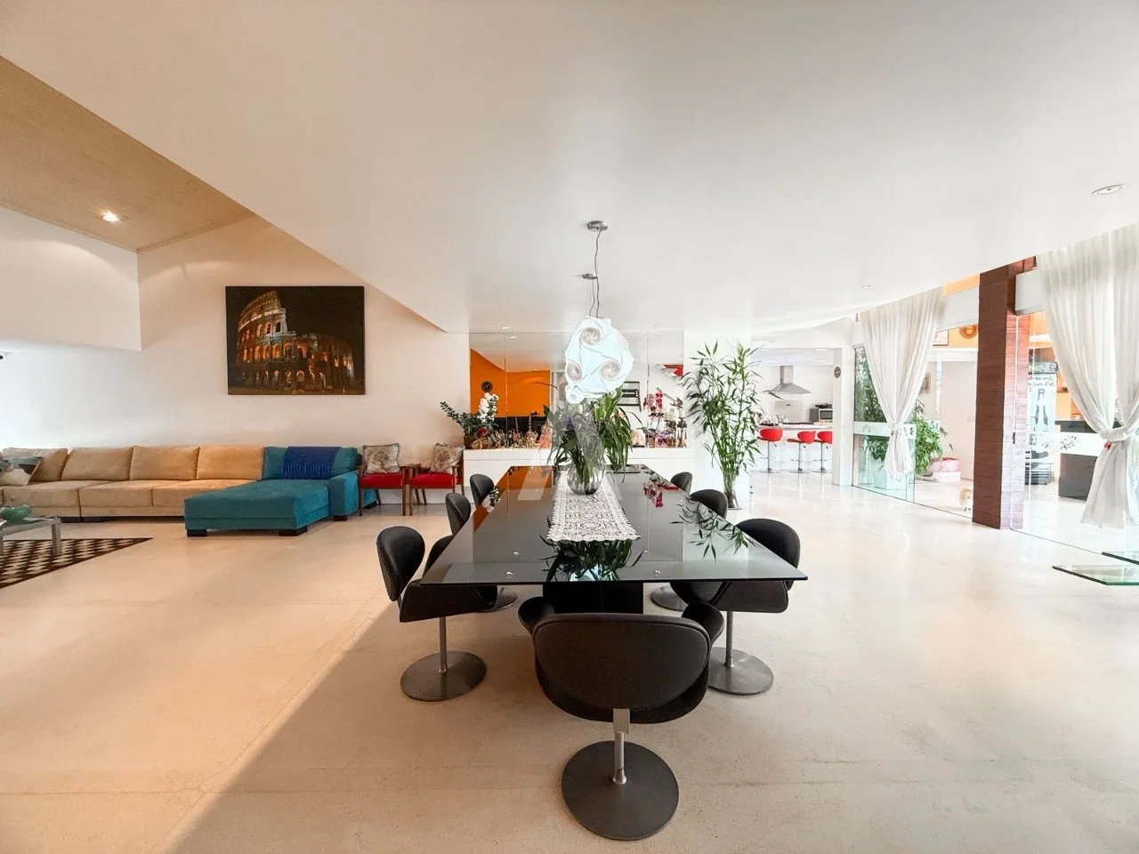 Casa com 1 suíte e 3 quartos à venda no bairro Glória em Joinville-SC por R$2.600.000,00. — foto 2