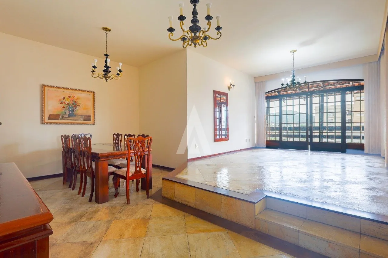 Casa com 1 suíte e 3 quartos à venda no bairro Saguaçu em Joinville-SC por R$1.500.000,00. — foto 4