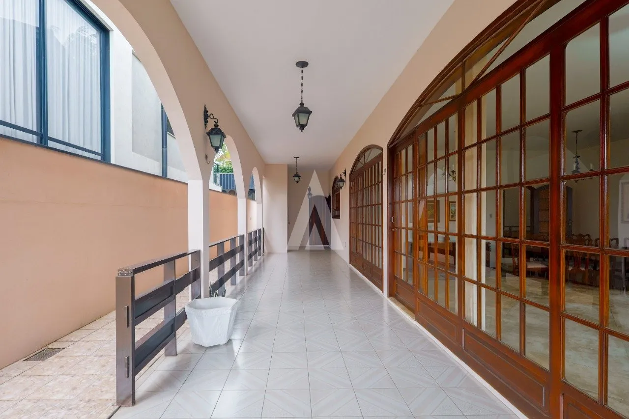 Casa com 1 suíte e 3 quartos à venda no bairro Saguaçu em Joinville-SC por R$1.500.000,00. — foto 6