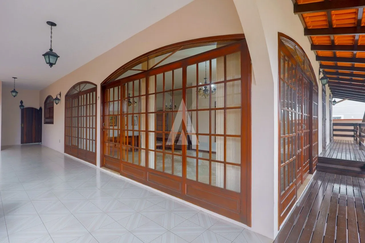 Casa com 1 suíte e 3 quartos à venda no bairro Saguaçu em Joinville-SC por R$1.500.000,00. — foto 7