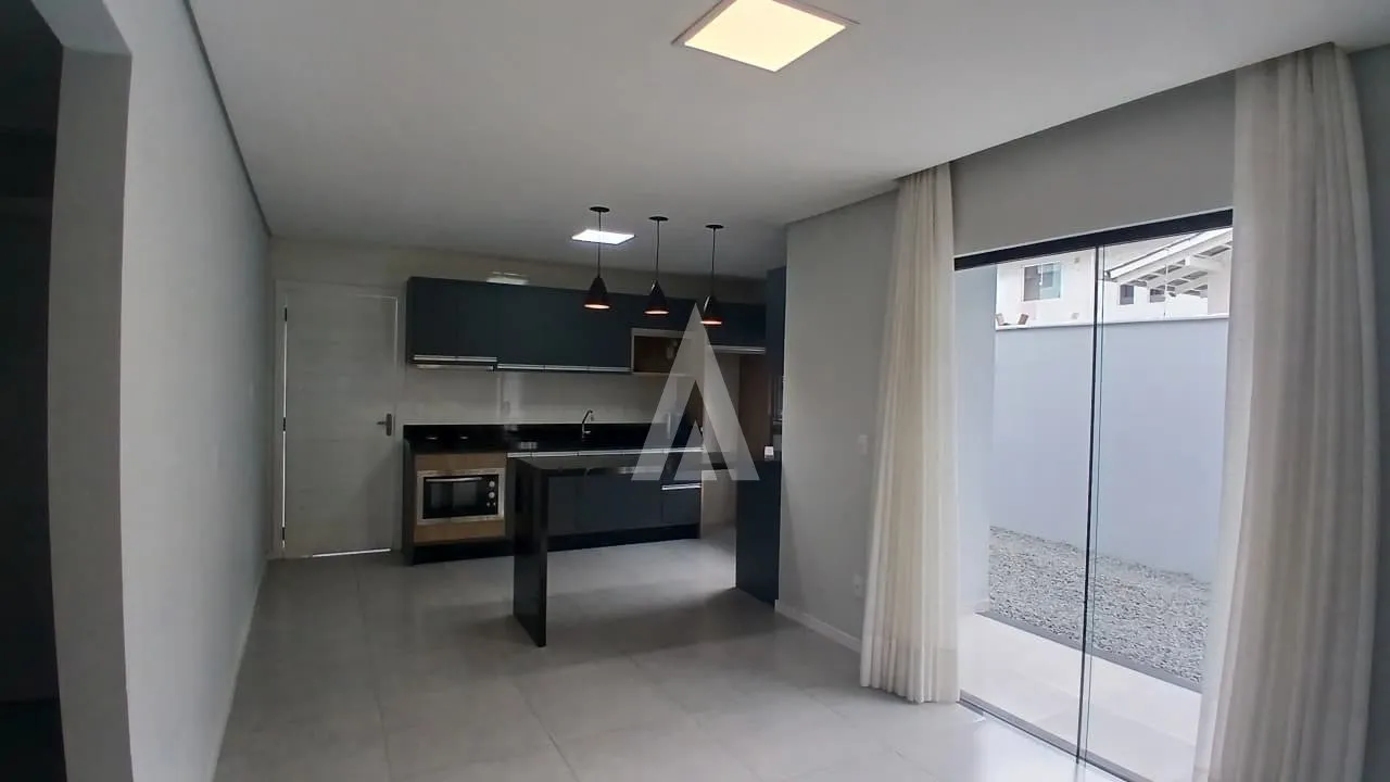 Casa com 1 suíte e 2 quartos à venda no bairro Vila Nova em Joinville-SC por R$1.100.000,00. — foto 4