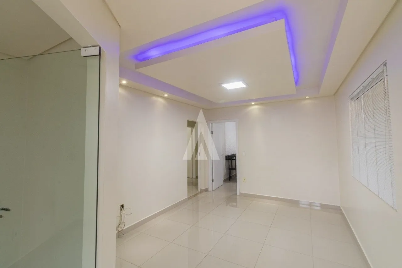 Casa com 1 suíte e 2 quartos à venda no bairro Floresta em Joinville-SC por R$940.000,00. — foto 2