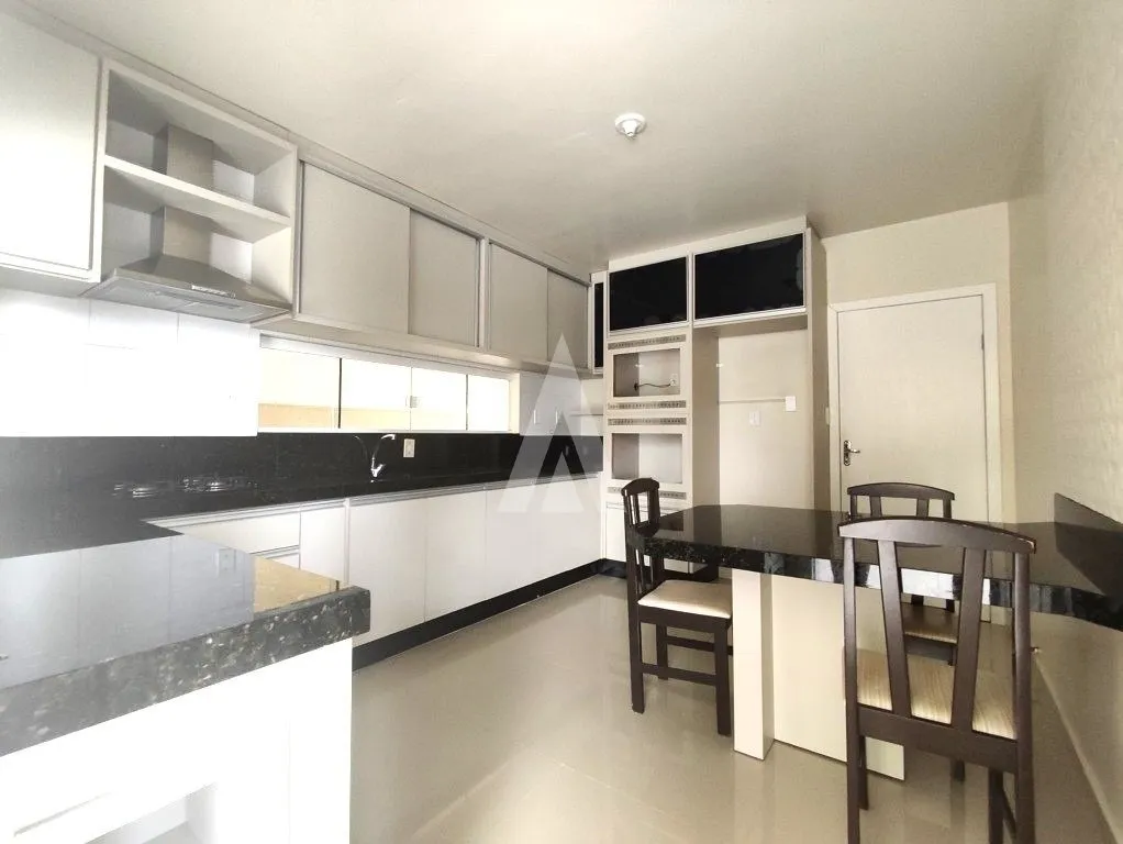 Casa com 1 suíte e 2 quartos à venda no bairro Floresta em Joinville-SC por R$940.000,00. — foto 5