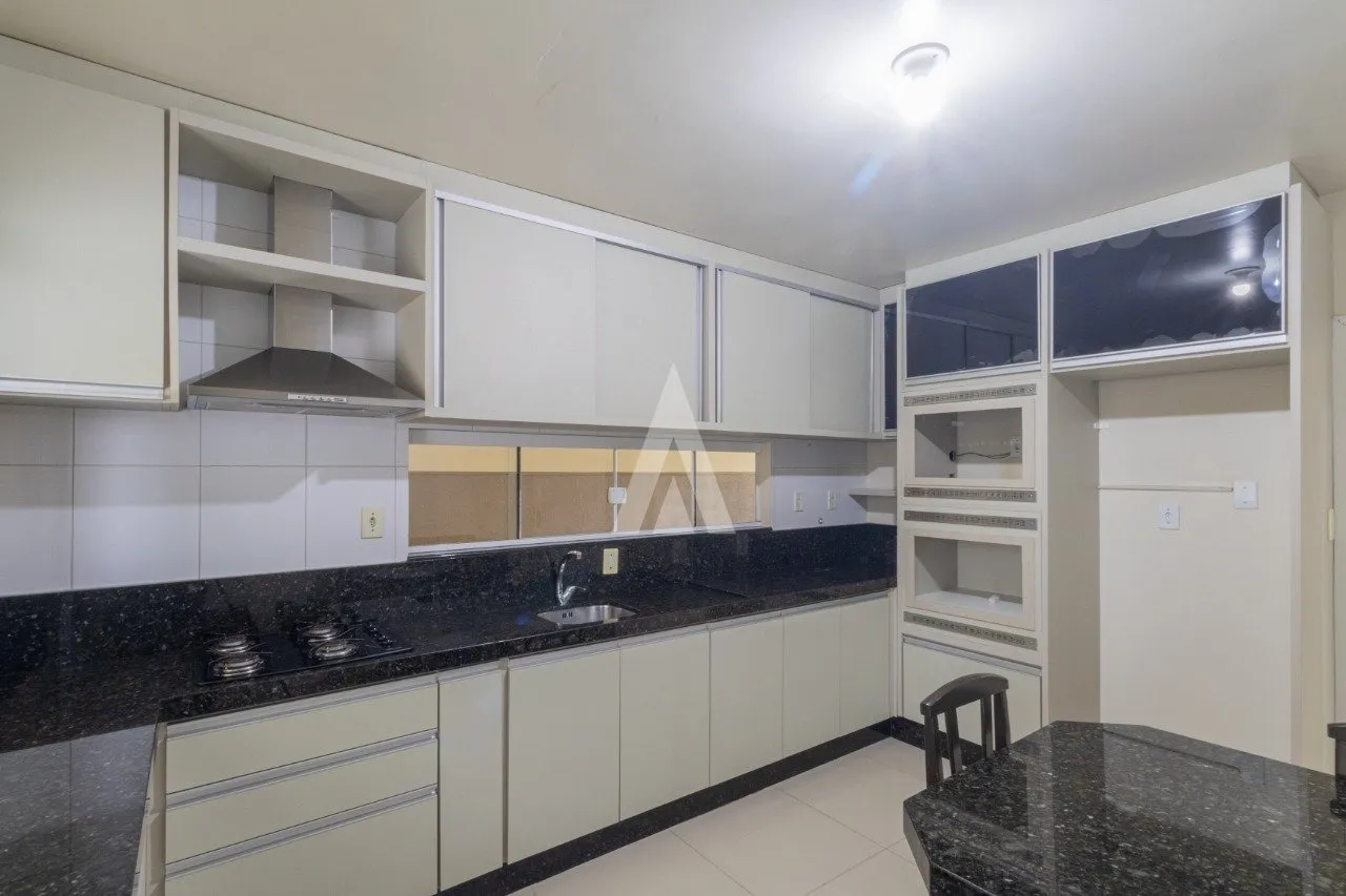 Casa com 1 suíte e 2 quartos à venda no bairro Floresta em Joinville-SC por R$940.000,00. — foto 6