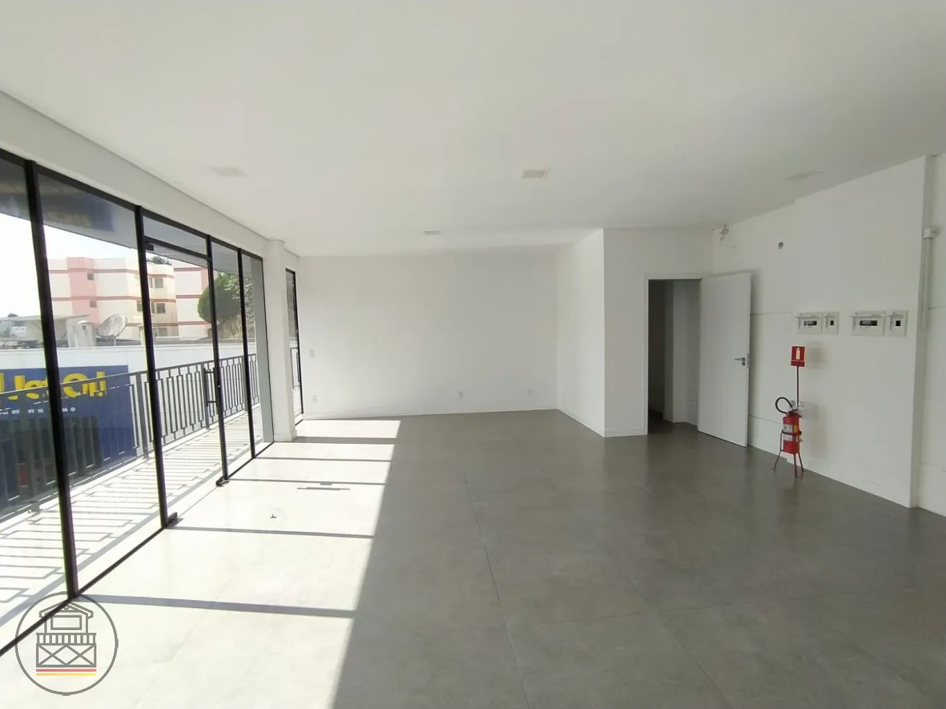 Excelente Sala Comercial no Bairro Velha - Pronta para o seu Negócio! — foto 3