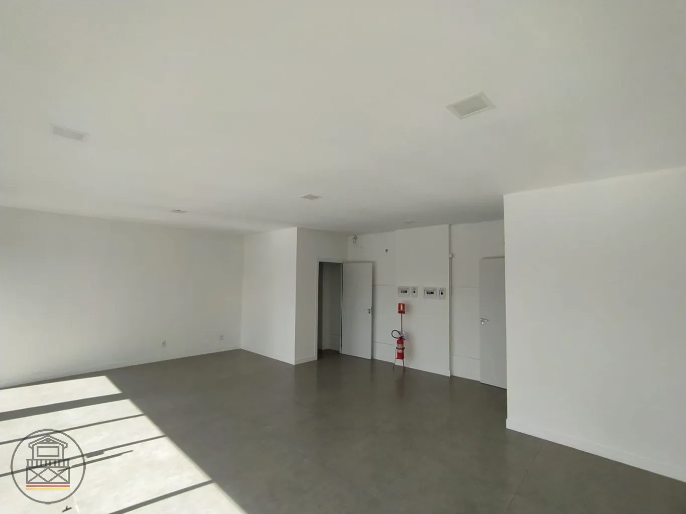 Excelente Sala Comercial no Bairro Velha - Pronta para o seu Negócio! — foto 6