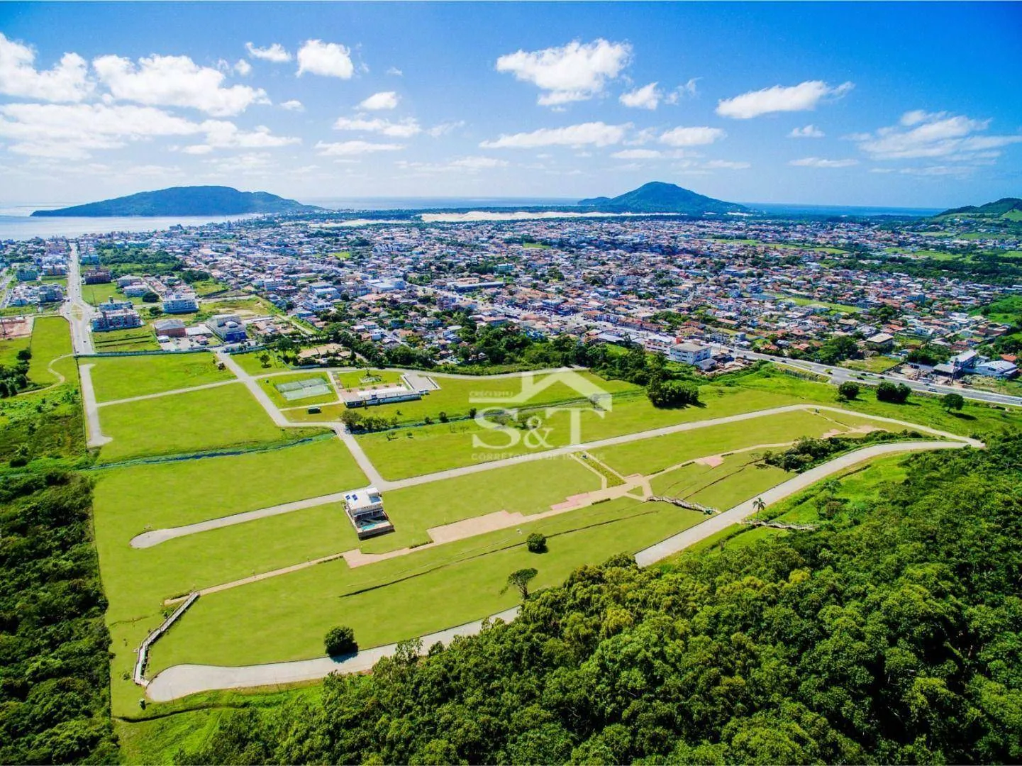 Lindo Terreno Em Declive Pronto Para Construir Na Praia Dos Ingleses! — foto 6