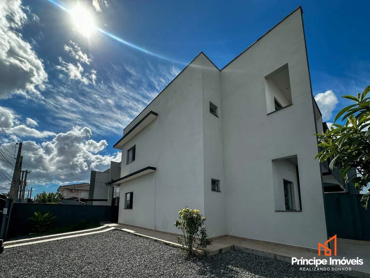 Geminado com 3 quartos no Boa Vista em Joinville - foto 1