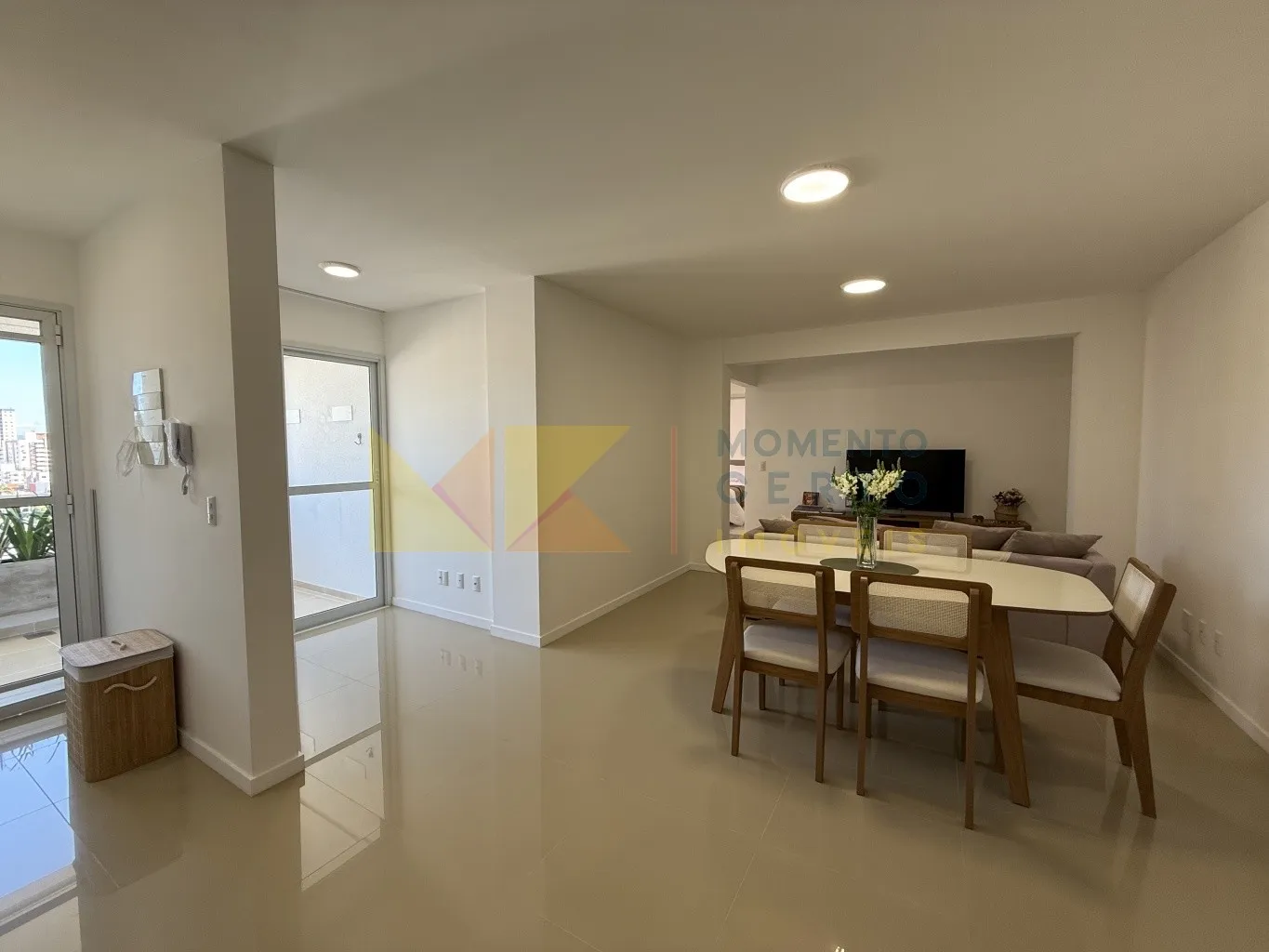 Apartamento moderno, mobiliado e pronto para morar em São José - Florianópolis — foto 2