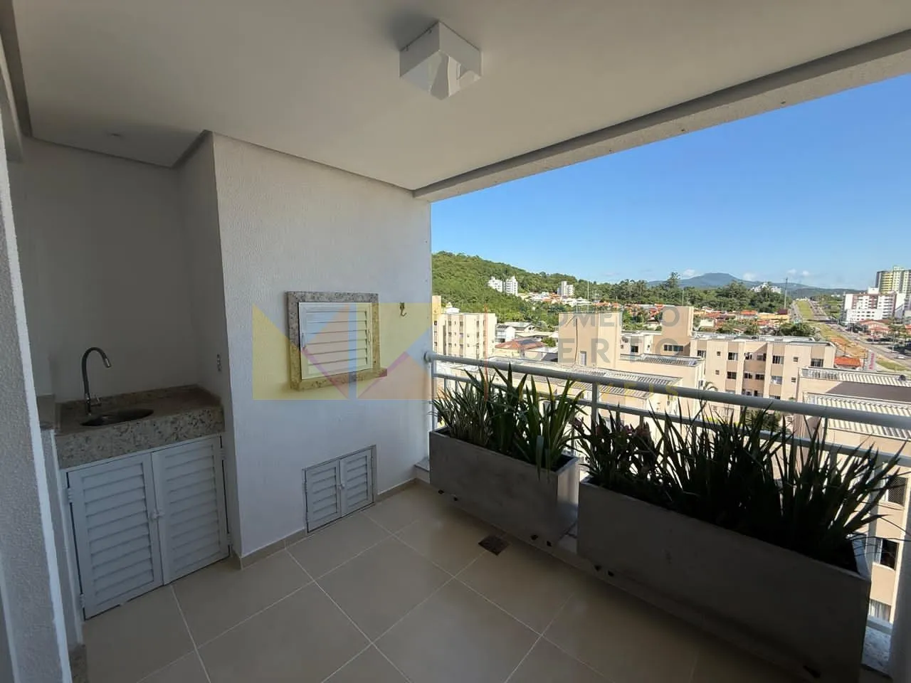 Apartamento moderno, mobiliado e pronto para morar em São José - Florianópolis — foto 4