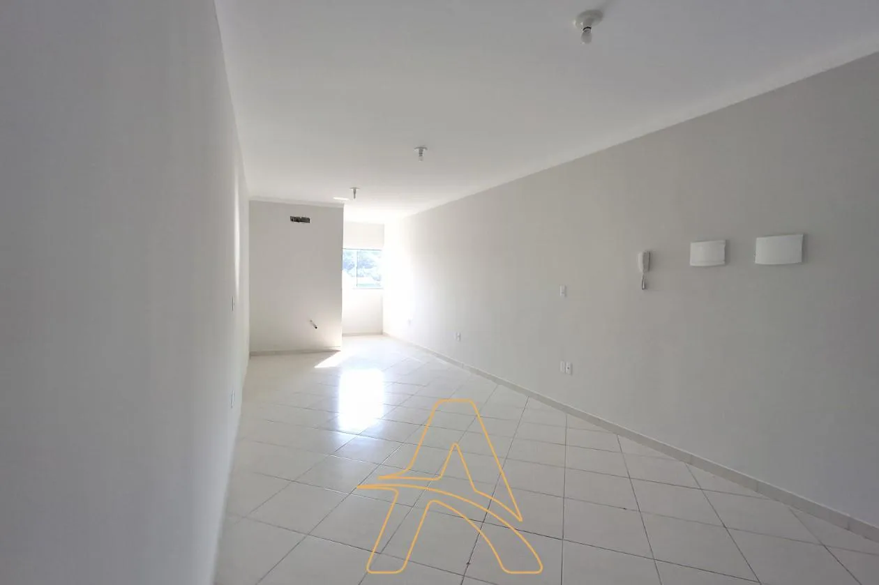 Sala Comercial com 43m Próximo à Cooper Água Verde — foto 2