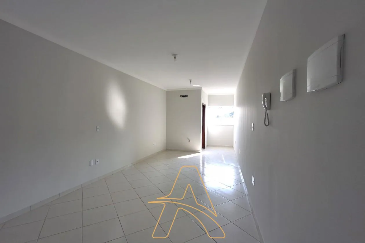 Sala Comercial com 43m Próximo à Cooper Água Verde — foto 3