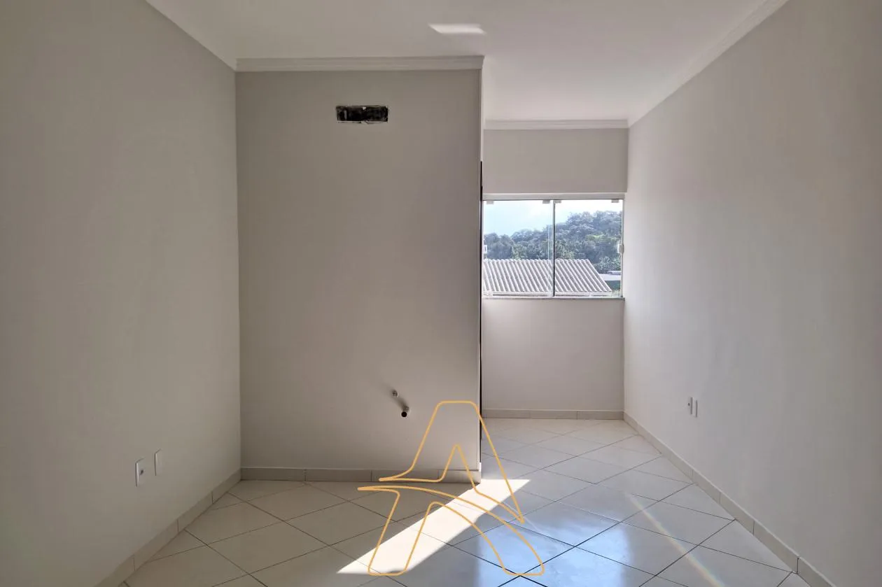 Sala Comercial com 43m Próximo à Cooper Água Verde — foto 4