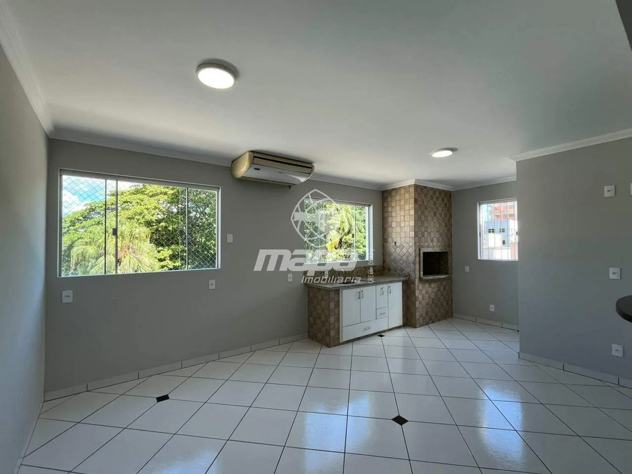 Apartamento 2 Dormitórios com Vista Montanha no Centro de Indaial para Aluguel — foto 3