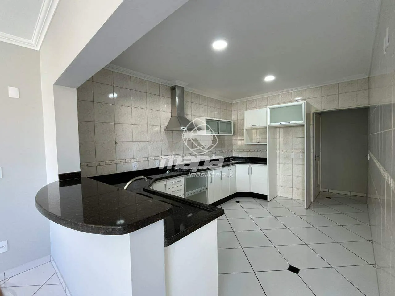 Apartamento 2 Dormitórios com Vista Montanha no Centro de Indaial para Aluguel — foto 4