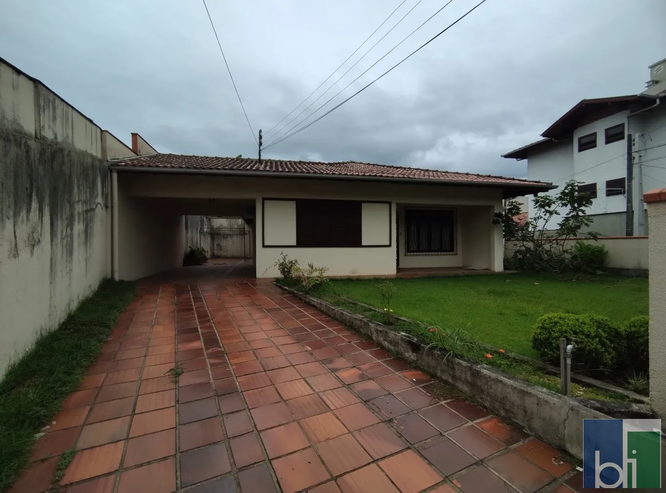 Residência - foto 1