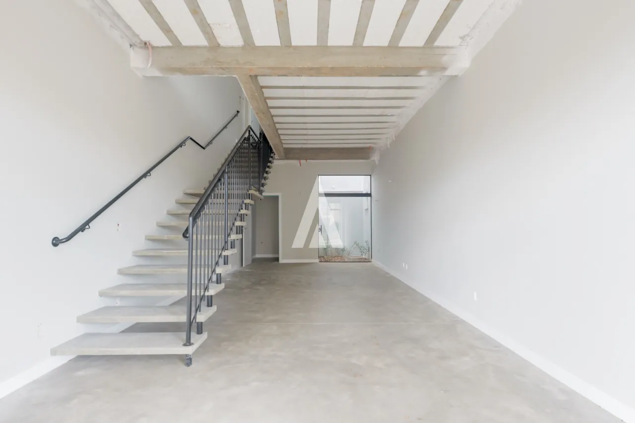 Sala/Escritório à venda, 9 vagas, 84m² na região do bairro Anita Garibaldi, próximo à Avenida Getúlio Vargas, Joinville — foto 3
