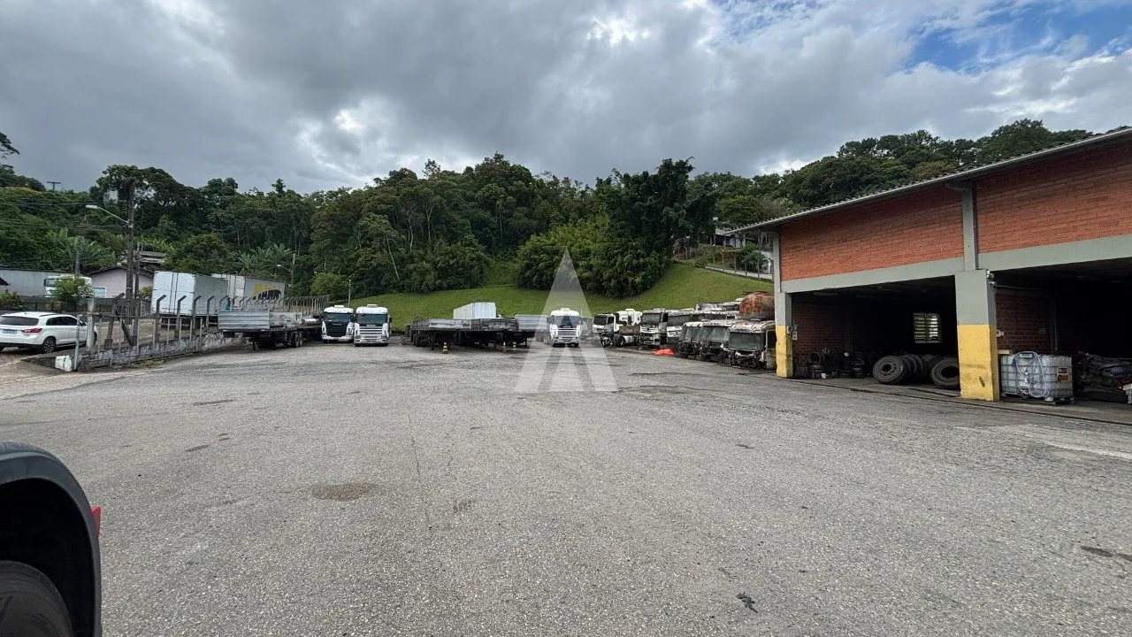 Imovél comercial com 1000m à venda no bairro Boa Vista em Joinville-SC por R$10.000.000. — foto 2