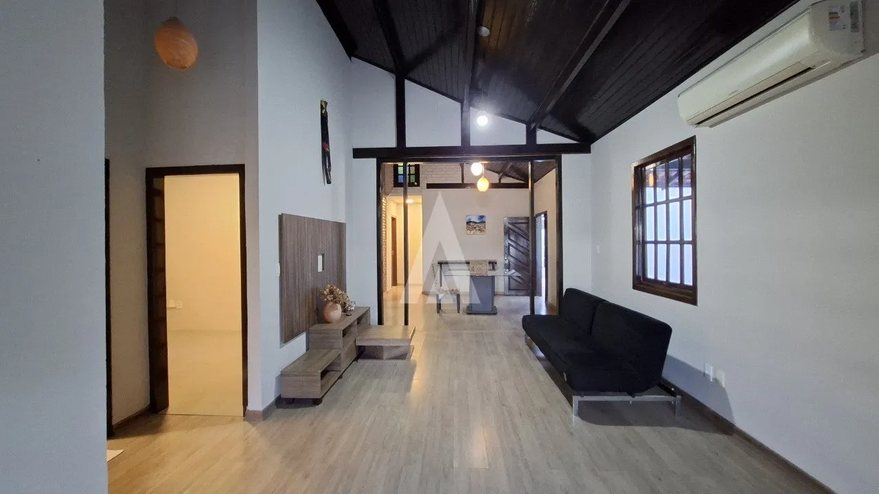 Casa com 1 suíte e 2 quartos à venda no bairro Floresta em Joinville-SC por R$750.000,00. — foto 2