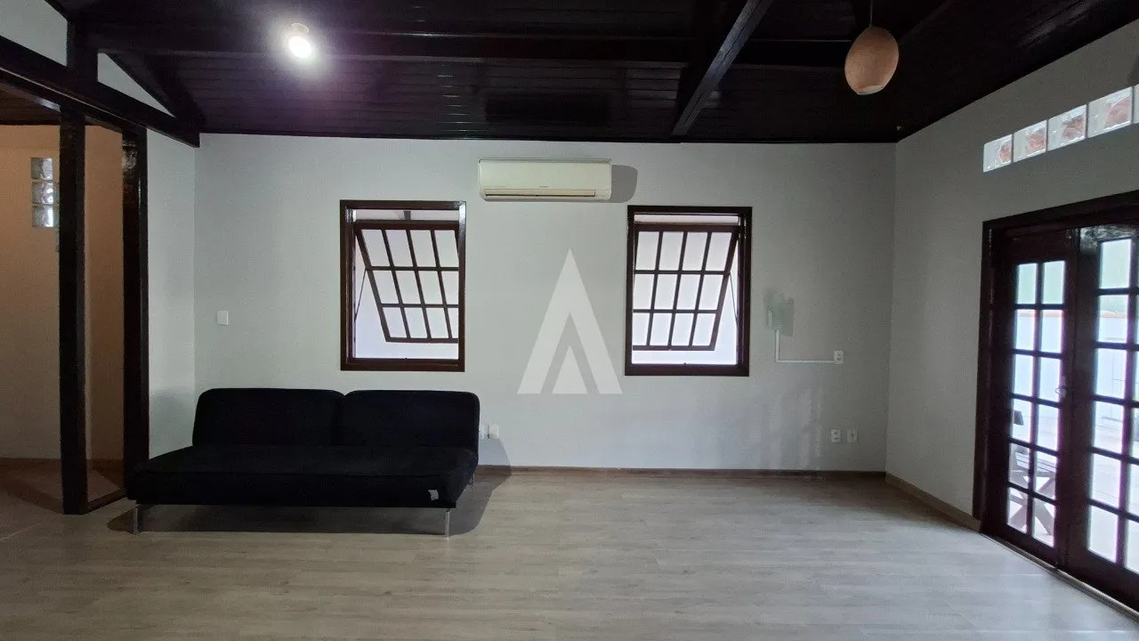 Casa com 1 suíte e 2 quartos à venda no bairro Floresta em Joinville-SC por R$750.000,00. — foto 5