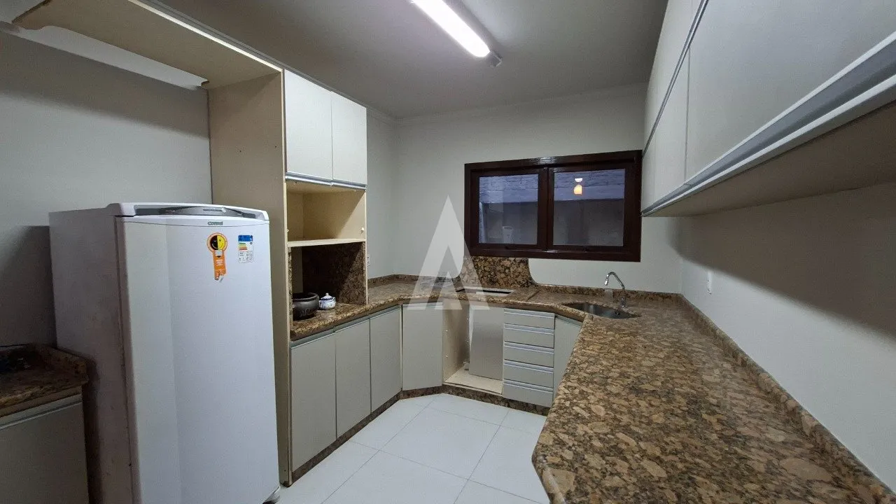 Casa com 1 suíte e 2 quartos à venda no bairro Floresta em Joinville-SC por R$750.000,00. — foto 7
