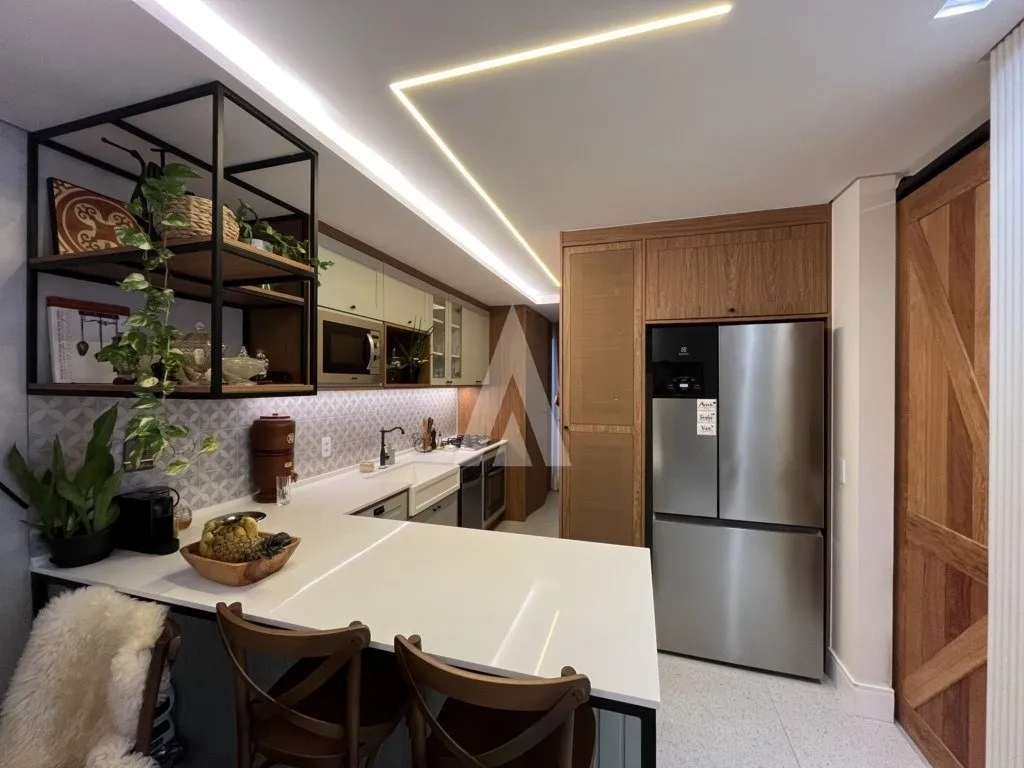 Apartamento com 1 suíte e 1 quarto à venda no bairro Anita Garibaldi em Joinville-SC por R$720.000,00. — foto 3