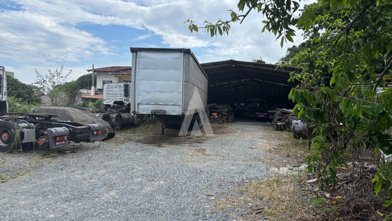 Terreno com 1060m à venda no bairro Boa Vista em Joinville-SC por R$1.060.000,00. — foto 3