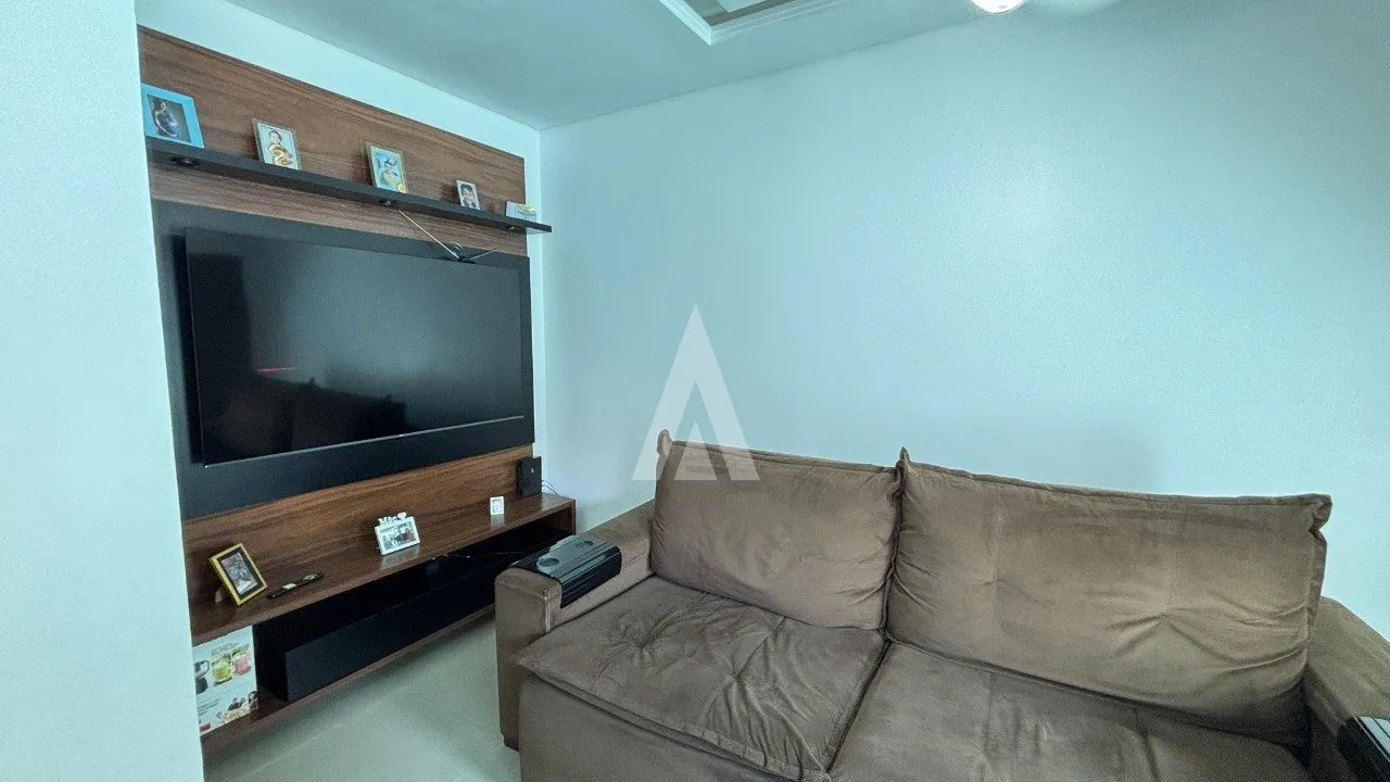 Sobrado geminado com 1 suíte e 2 quartos à venda no bairro Saguaçu em Joinville-SC por R$700.000,00. — foto 4